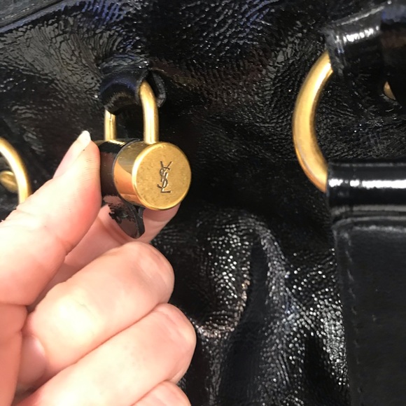 Black patent leather Yves Saint LaurentYSL Handbag - Picture 7 of 8